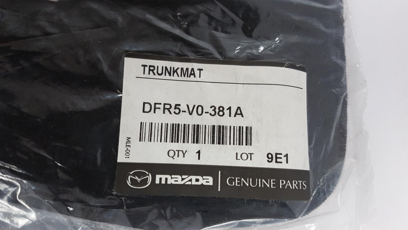 Original MAZDA CX-30 Kofferraummatte mit hinterem Stoßfängerschutz DFR5V0381A