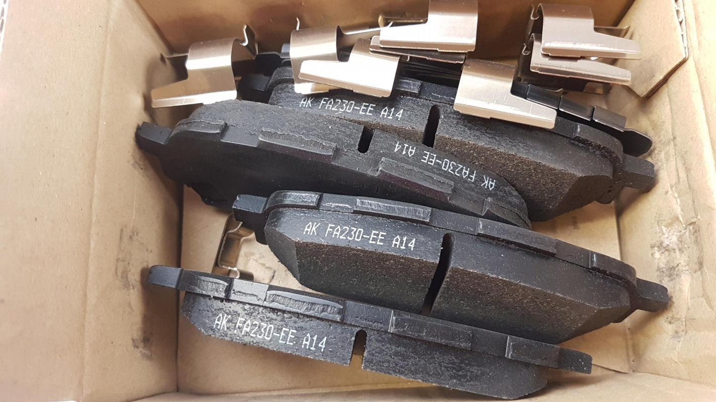 Original OE SUBARU Bremsbeläge 26696FE050