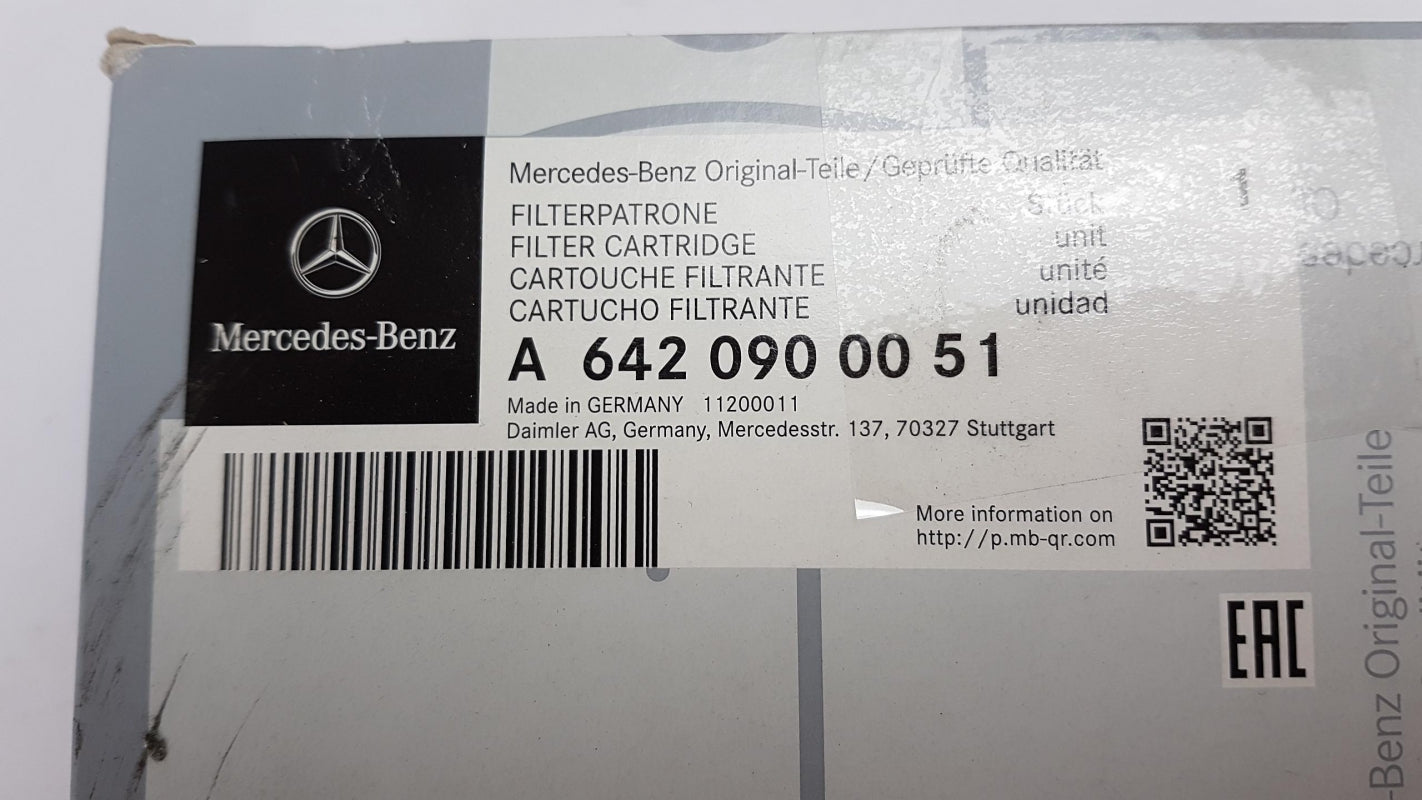 Original MERCEDES-BENZ W639 Vito Viano (OM642) 3.0D Luftfilter A6420900051