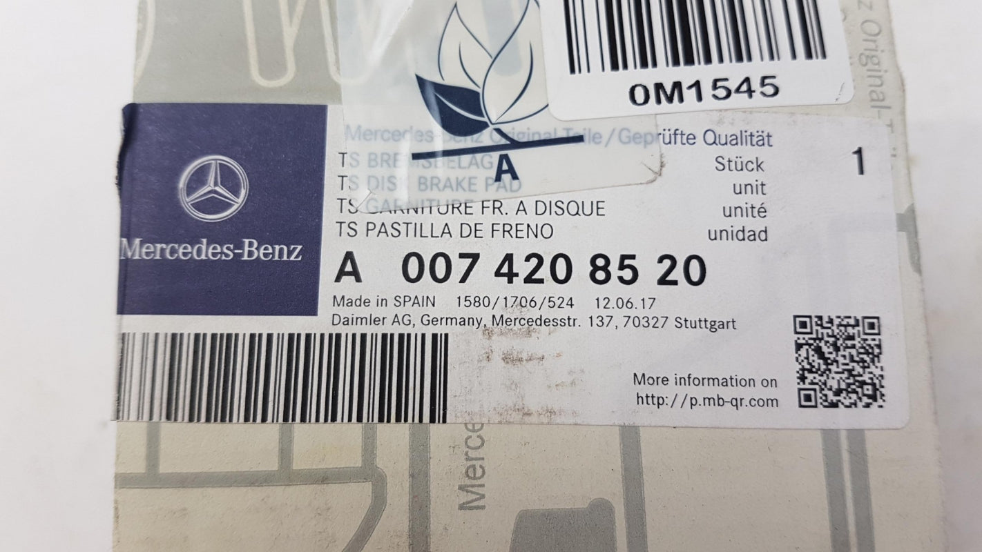 Original MERCEDES-BENZ C-klass W204 E-klass C207 Bremsbeläge hinten A0074208520