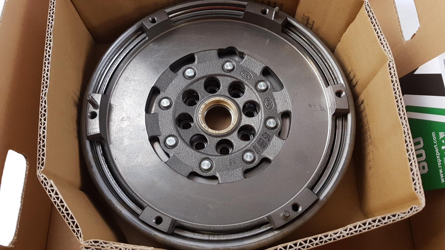 LUK Schwungrad 415039110