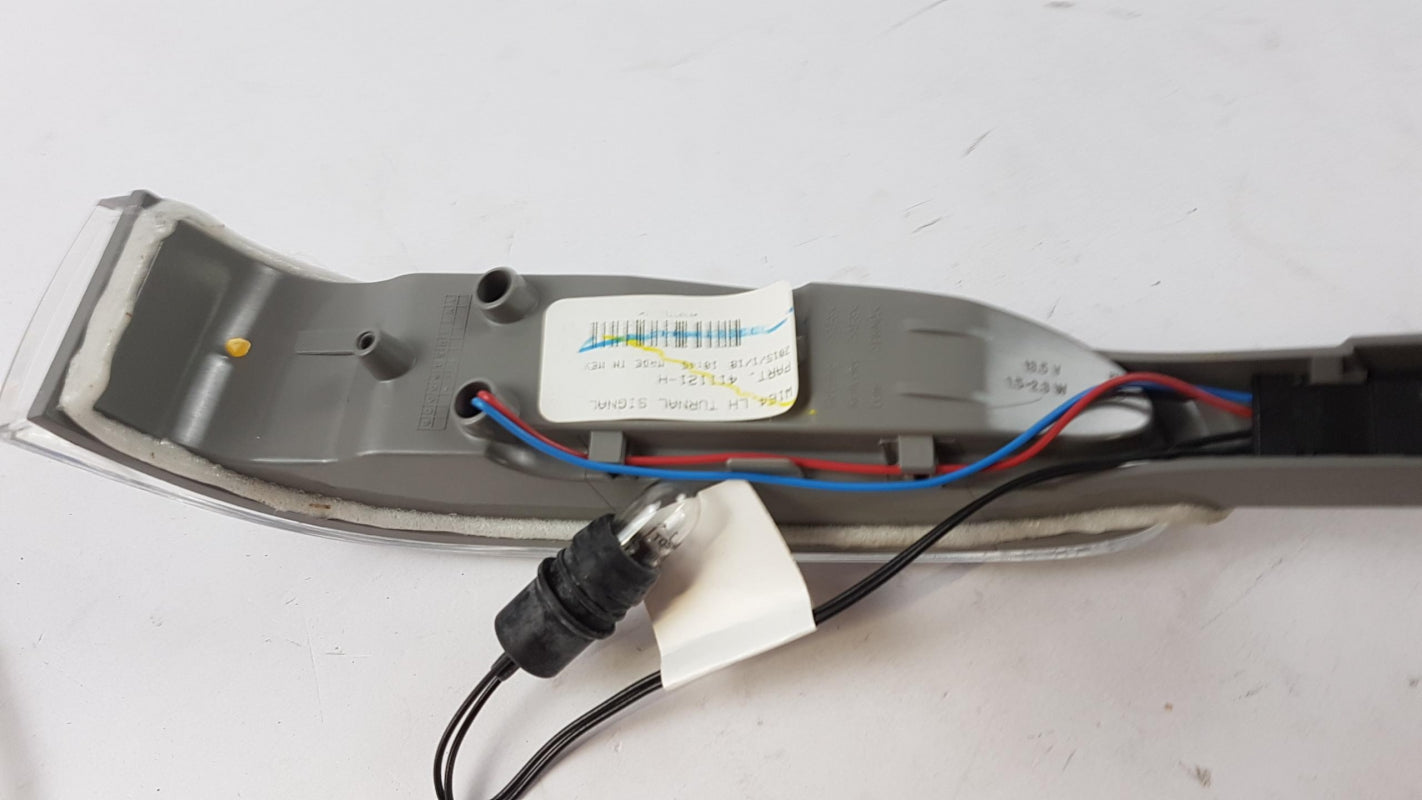 Original OE MERCEDES-BENZ Blinkleuchte A1648200521