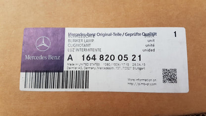 Original OE MERCEDES-BENZ Blinkleuchte A1648200521