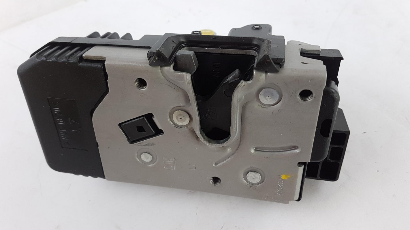 Original OE OPEL Heckklappenschloss 93867688