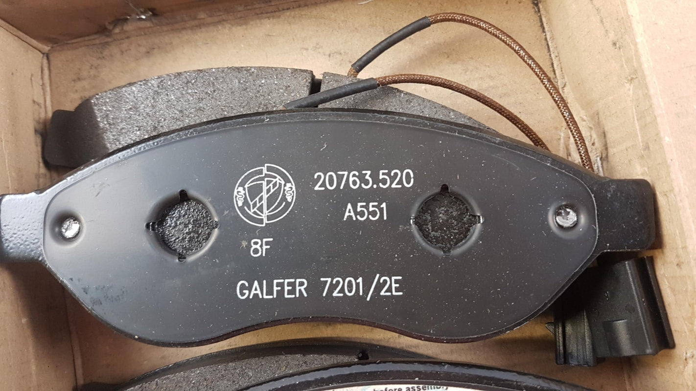 Original OE FIAT Bremsbeläge 77366018