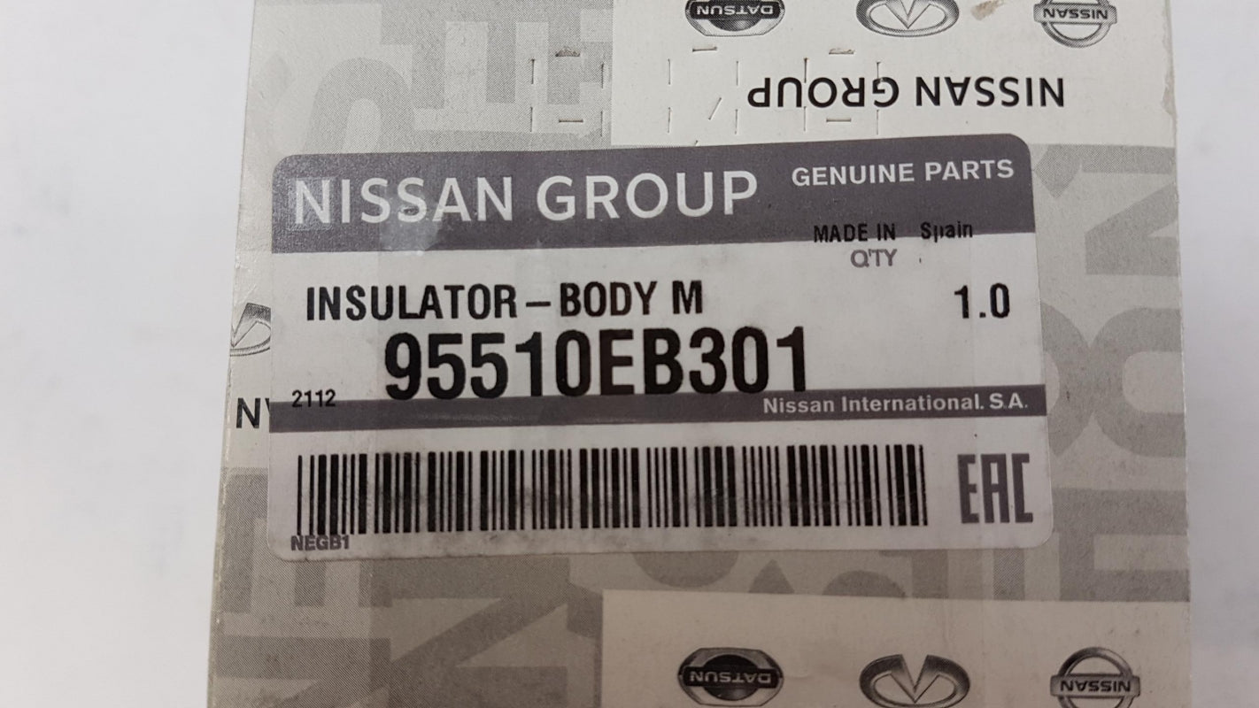 Original OE NISSAN Achsträger Lagerung 95510EB301