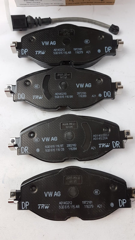 Original AUDI Q2 SEAT Ateca VW T-Roc Bremsbeläge vorne 8V0698151S