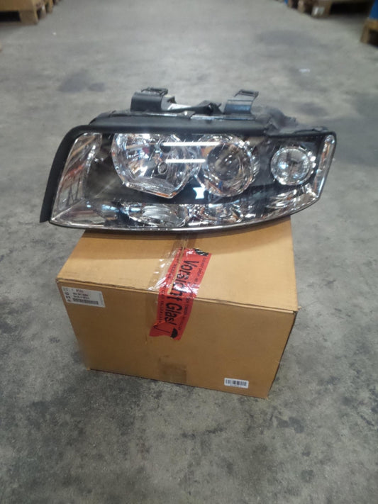 Original AUDI A4 Halogen Scheinwerfer Frontlicht links 8E0941029H