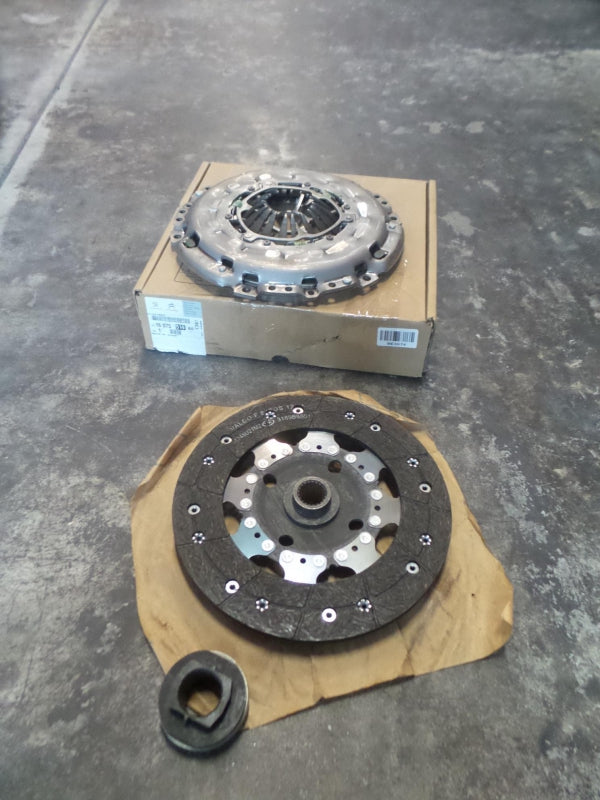 Original PEUGEOT 307 407 607 807 CITROEN C4 C5 (X7) C8 Kupplungssatz 1607551980