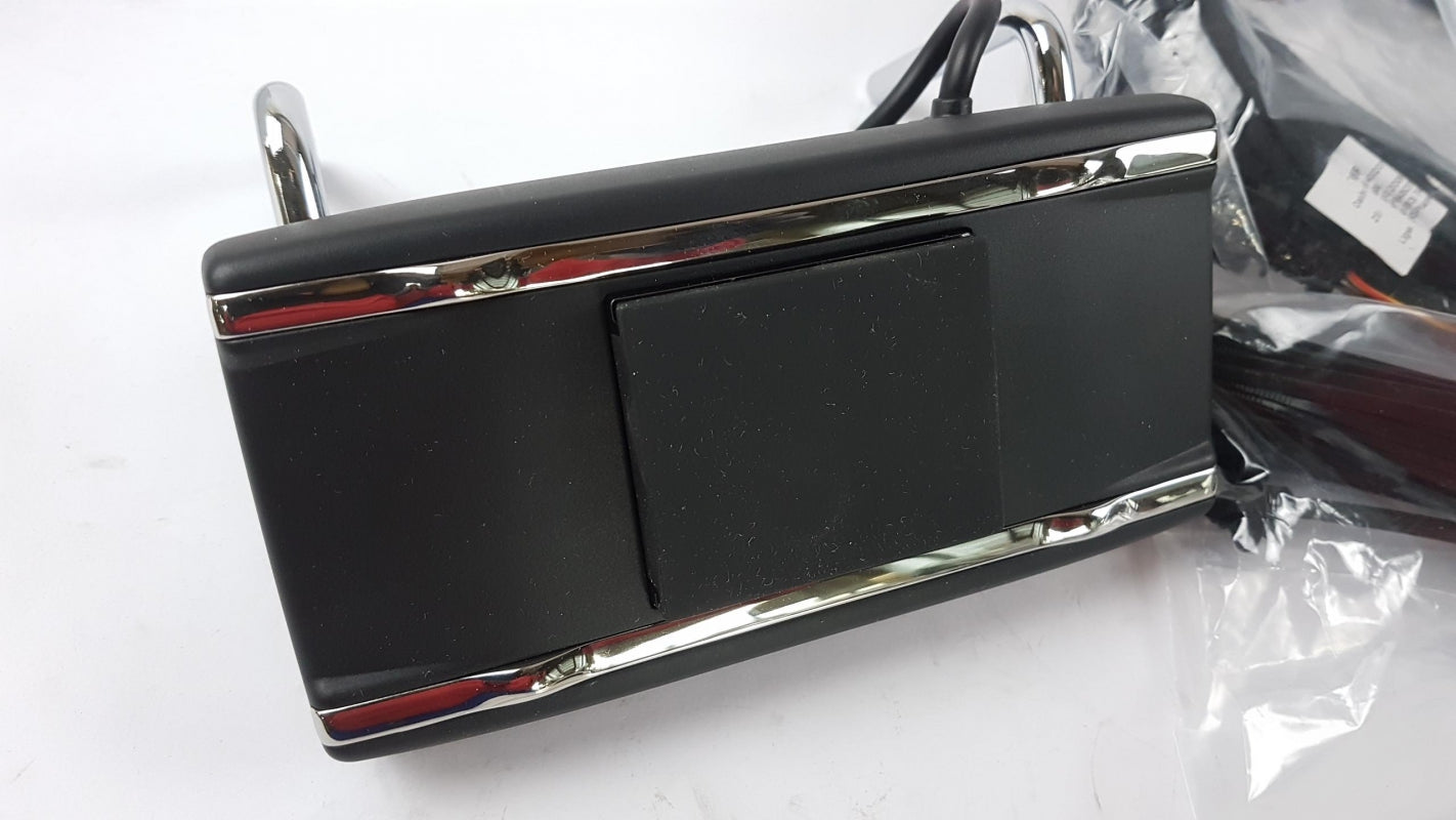 Original AUDI Q5 (8R) Nachrüstsatz für Sitzvorbereitung 8R0051700A