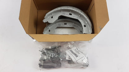 Original OE BMW Bremsbacke Reparatursatz 34212413128