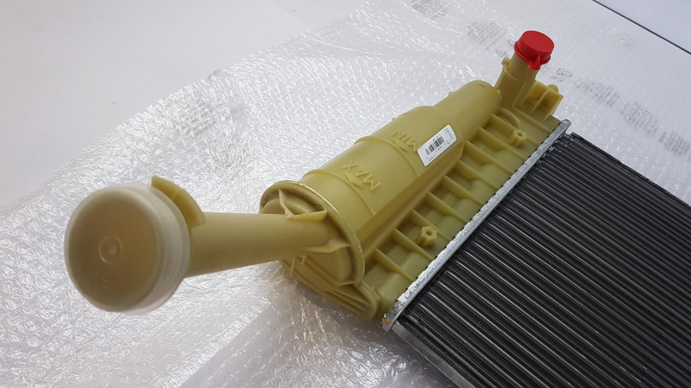 Original OE FIAT Wasserkühler 51706057