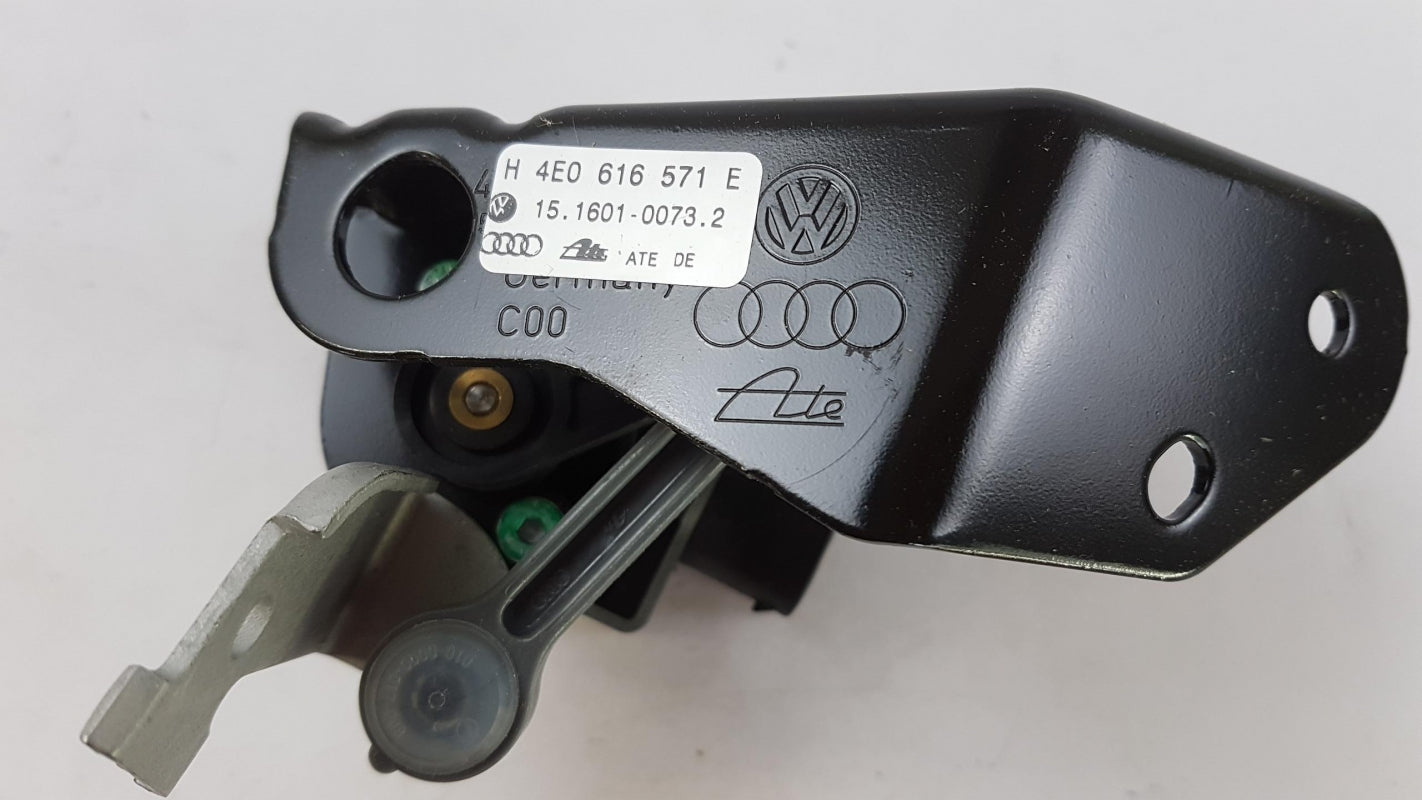 Original OE Volkswagen Xenonlampe Leuchtweitenregulierungssensor 4E0616571E