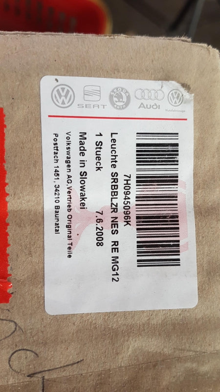Original OE Volkswagen Heckleuchte 7H0945096K