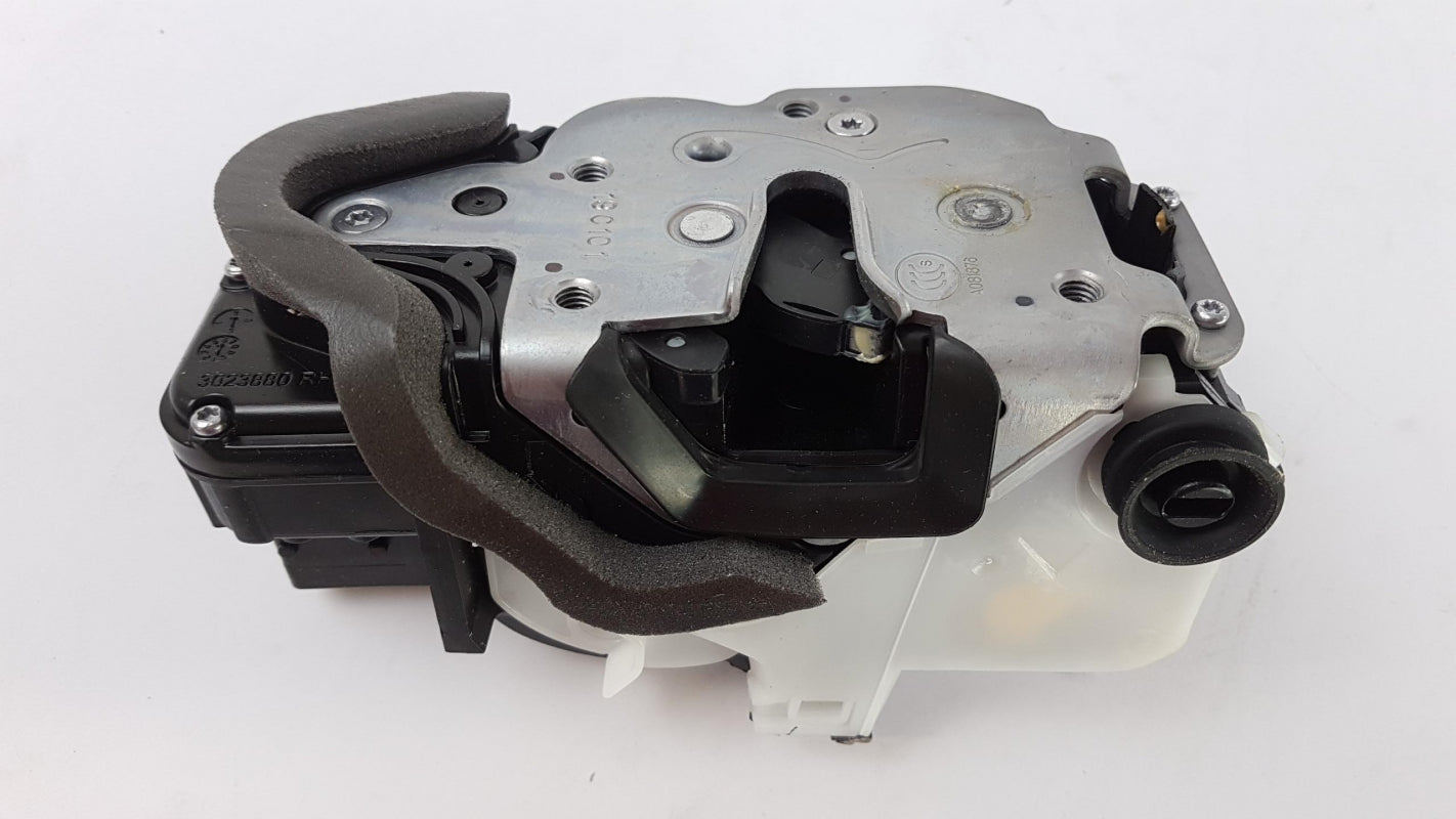 Original OPEL Mokka / Mokka X 2013-2019 Türschloß Hinten Rechts 13579546