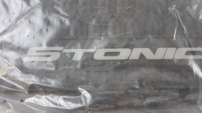 Original OE HYUNDAI/KIA Fußmattensatz H8131ADE50GR