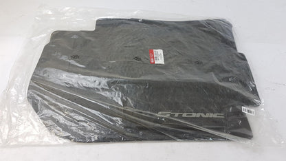 Original OE HYUNDAI/KIA Fußmattensatz H8131ADE50GR
