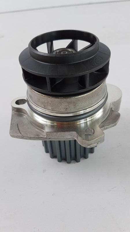 Original OE MITSUBISHI Wasserpumpe MN980447