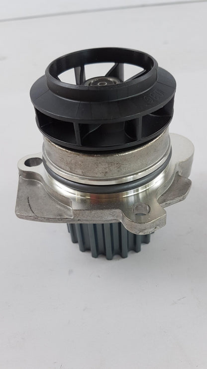 Original OE MITSUBISHI Wasserpumpe MN980447
