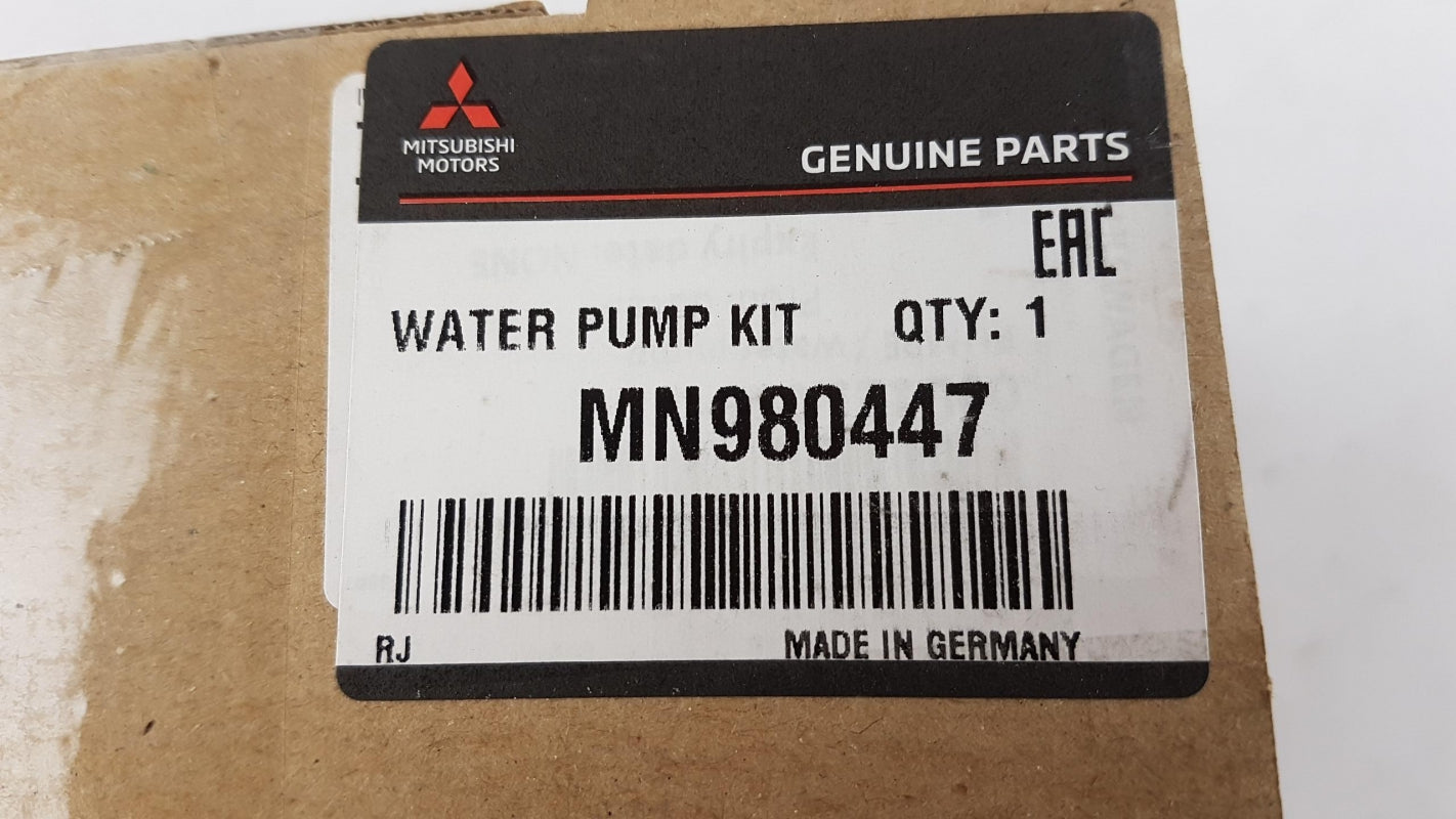 Original OE MITSUBISHI Wasserpumpe MN980447