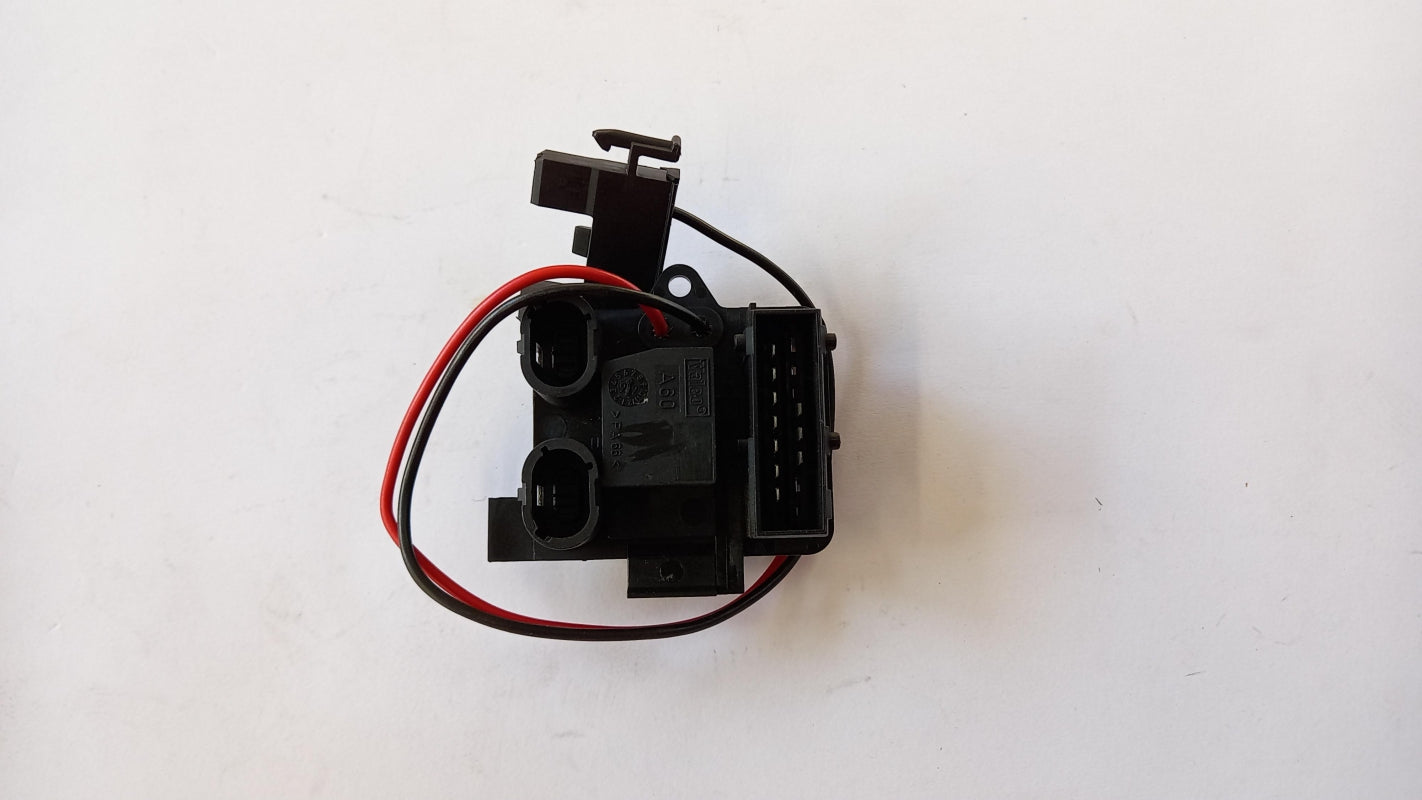Original OE RENAULT Heizungsgebläse Widerstand 7701044815
