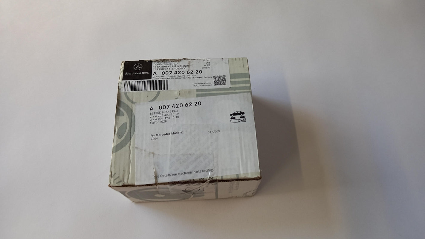 Original OE MERCEDES-BENZ Bremsbeläge A0074206220