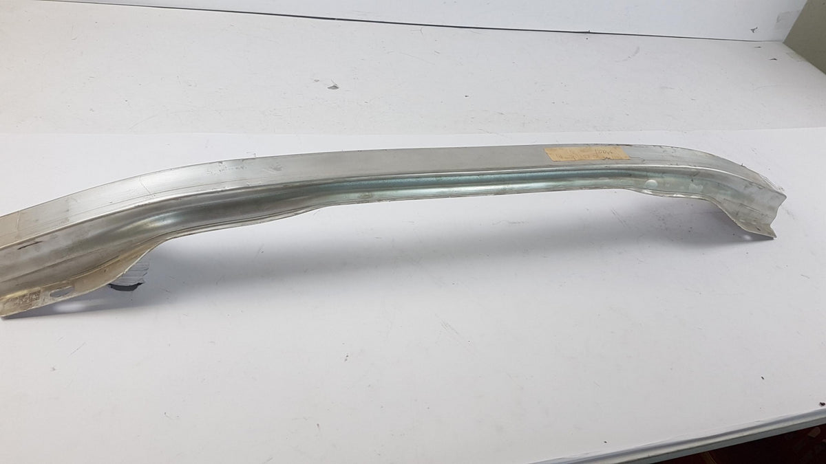 Original OE NISSAN Stoßstangen Träger 62036BN700