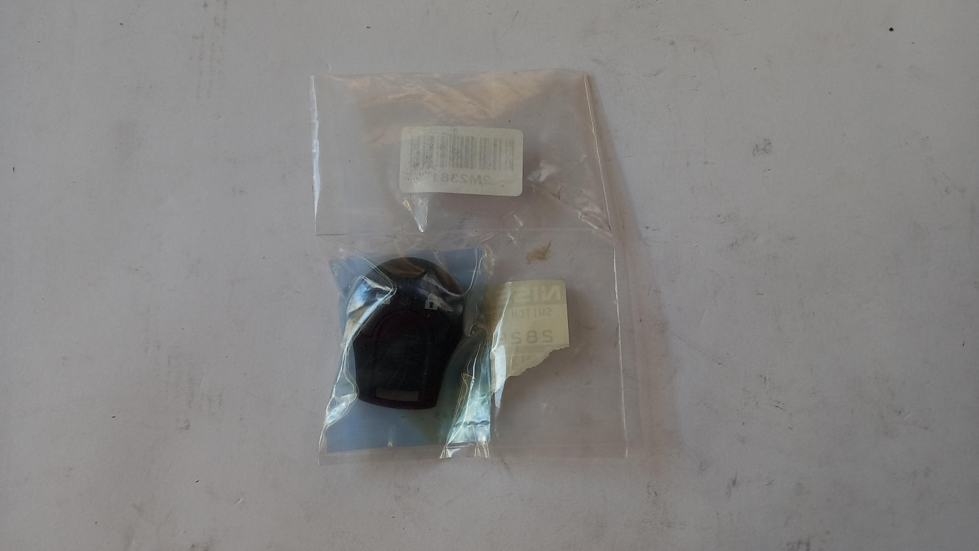 Original OE NISSAN Funkfernbedienung 282683VU0A