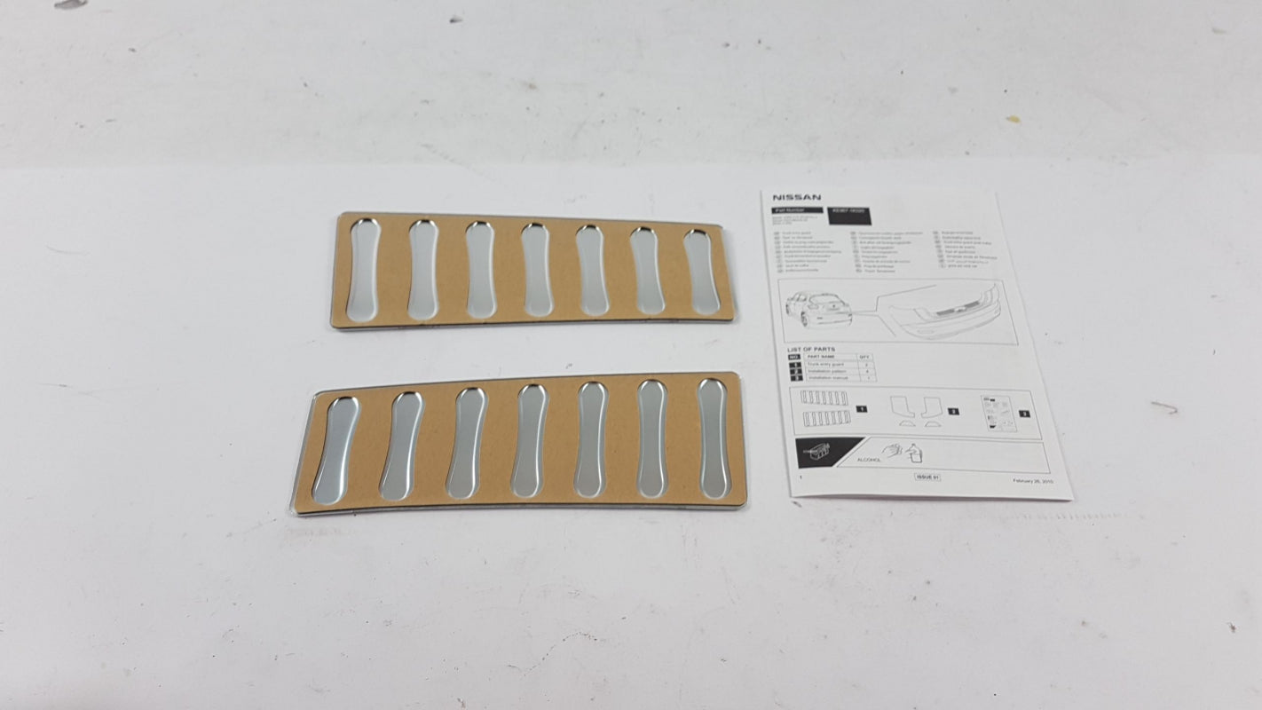 Original OE NISSAN Ladekantenschutz KE9671K020
