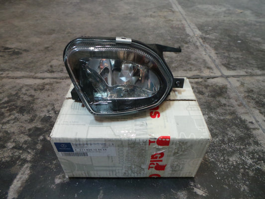 Original MERCEDES-BENZ W211 Nebelscheinwerfer vorne rechts A211820125664