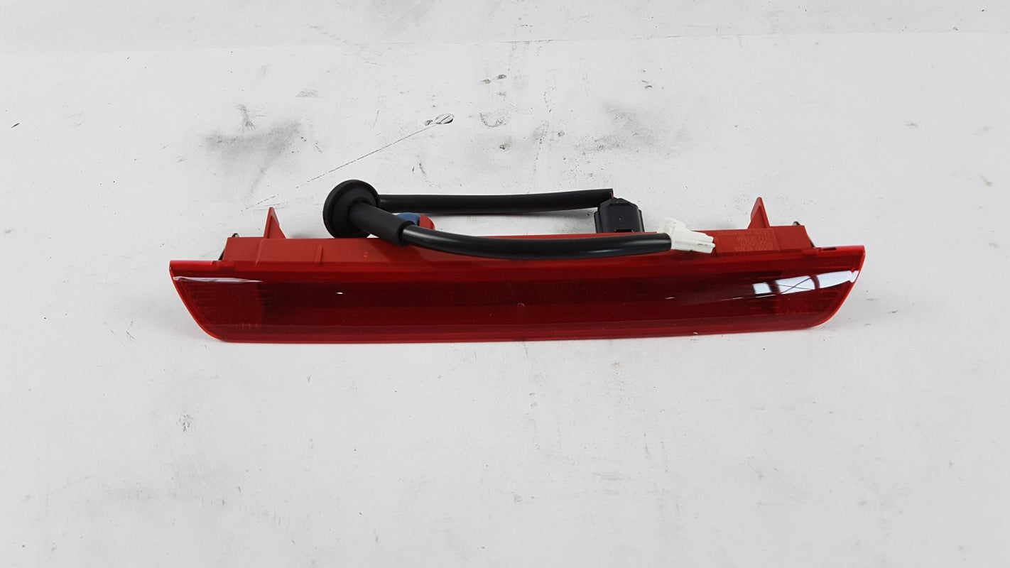 Original OE NISSAN Zusatzbremsleuchte 265904EA0A