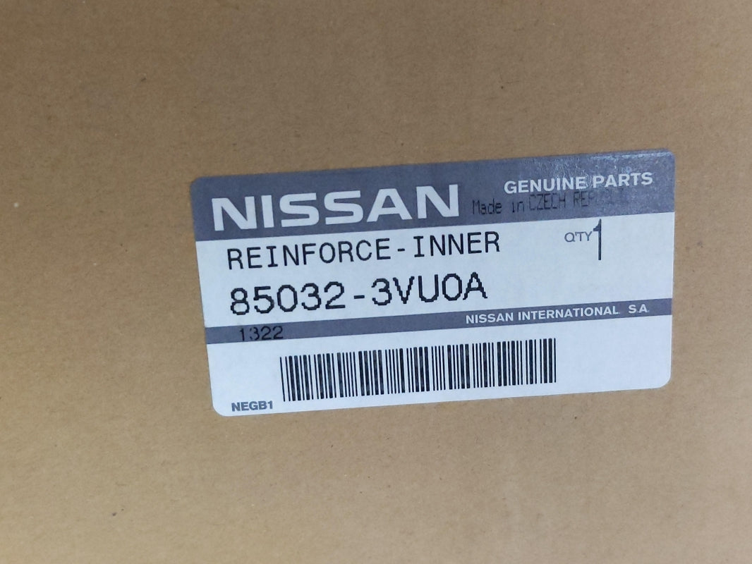 Original OE NISSAN Stoßstangen Träger 850323VU0A