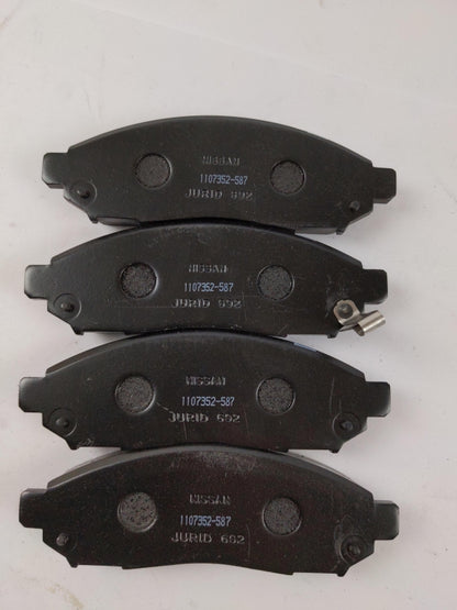 Original NISSAN Pathfinder (R51) '05-'12 Bremsbeläge vorne DA060004VA