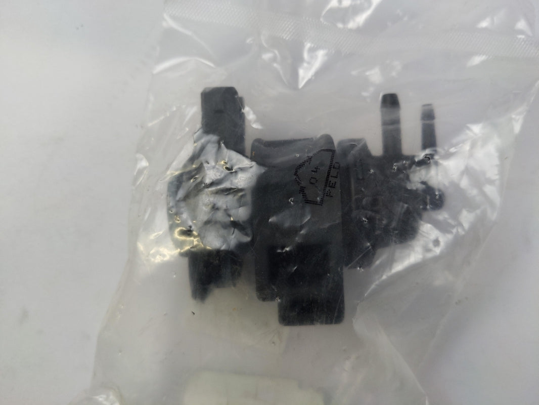 Original OE RENAULT Turbolader Druckwandler 8200661049