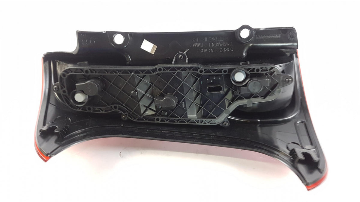 Original OE FIAT Heckleuchte 51843642