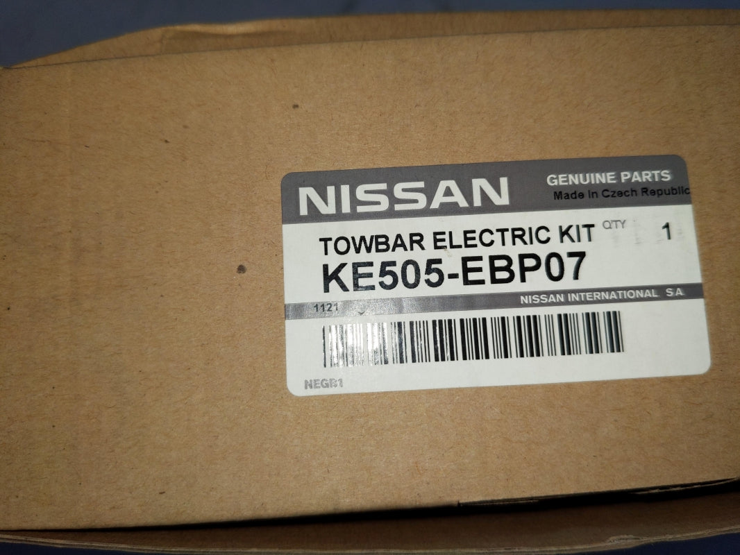 Original NISSAN Pathfinder R51M Anhängerkupplung Elektrosatz 7-polig KE505EBP07