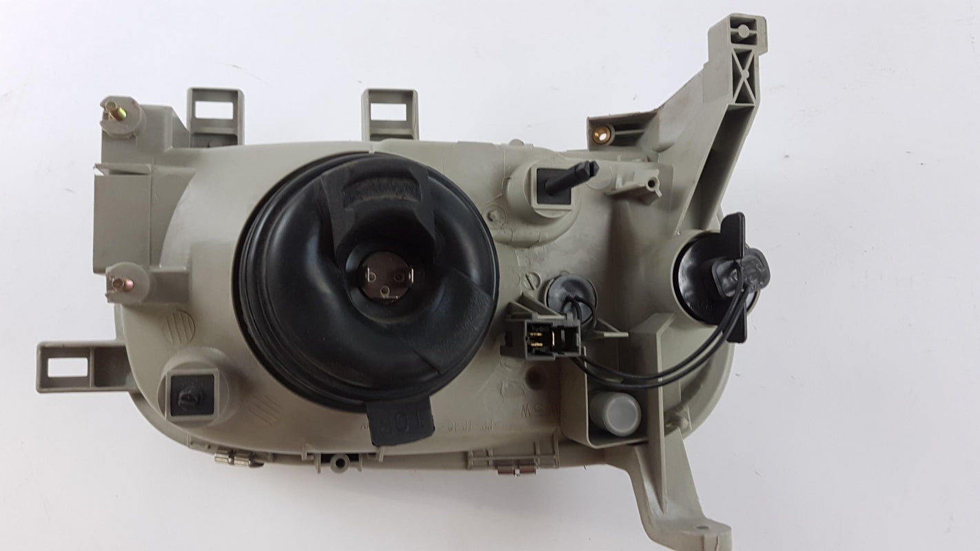 Original OE NISSAN Scheinwerfer B60605F206