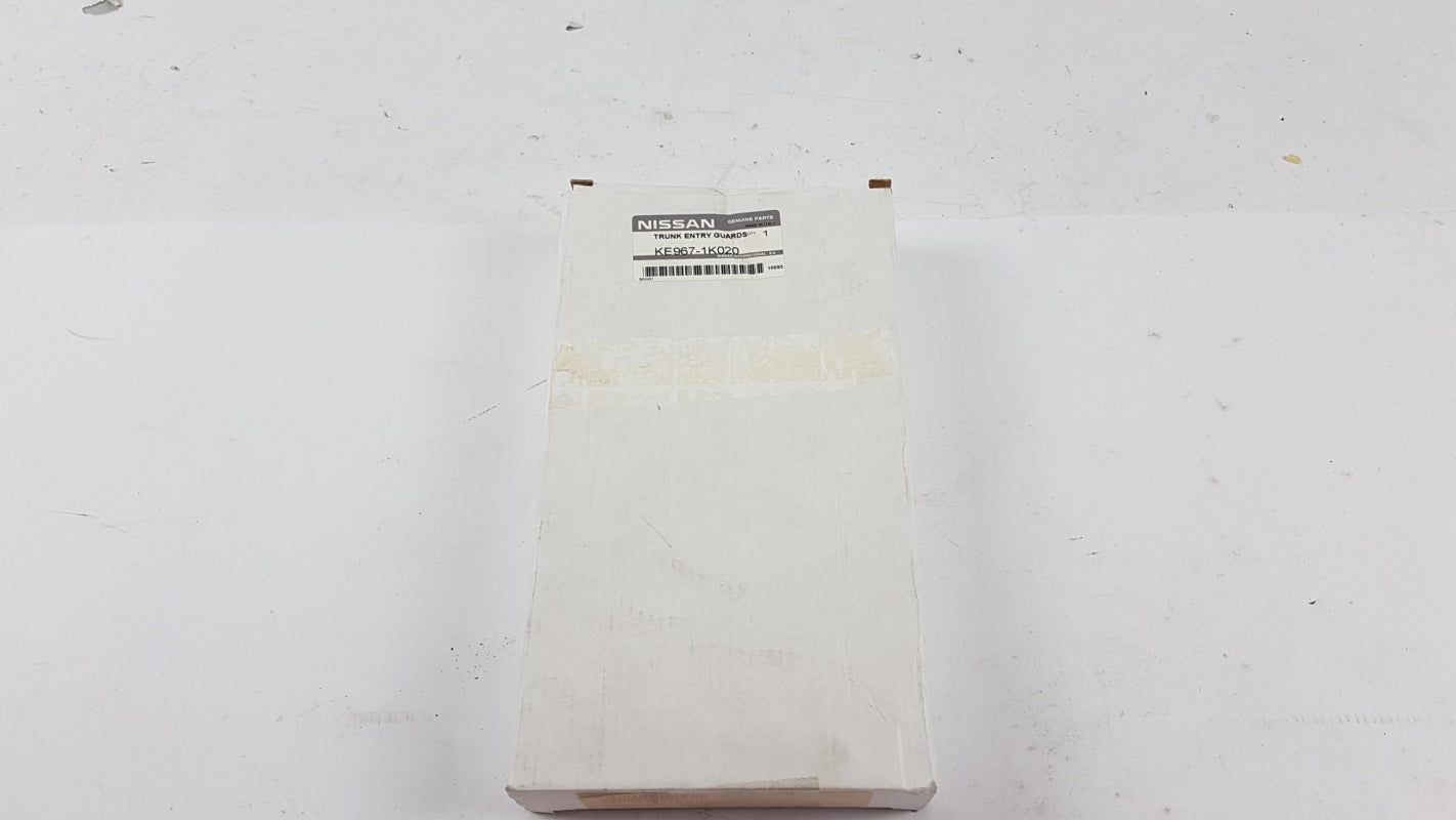 Original OE NISSAN Ladekantenschutz KE9671K020