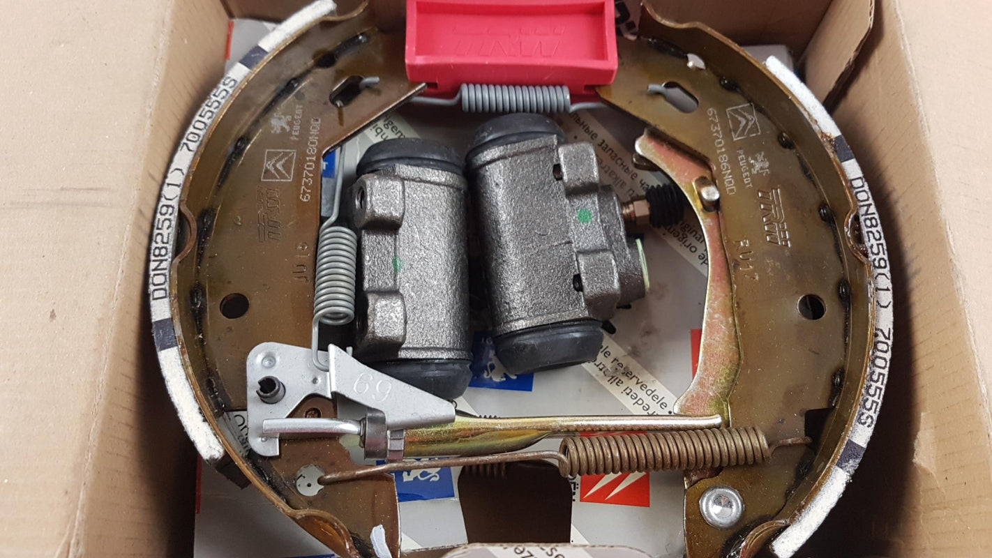 Original OE Peugeot Bremsbackensatz 424240
