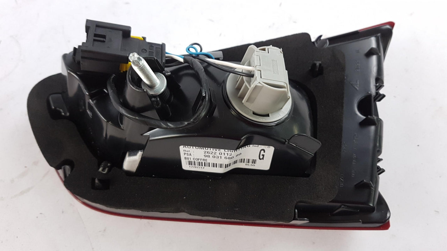 Original OE Peugeot Heckleuchte 9803168080