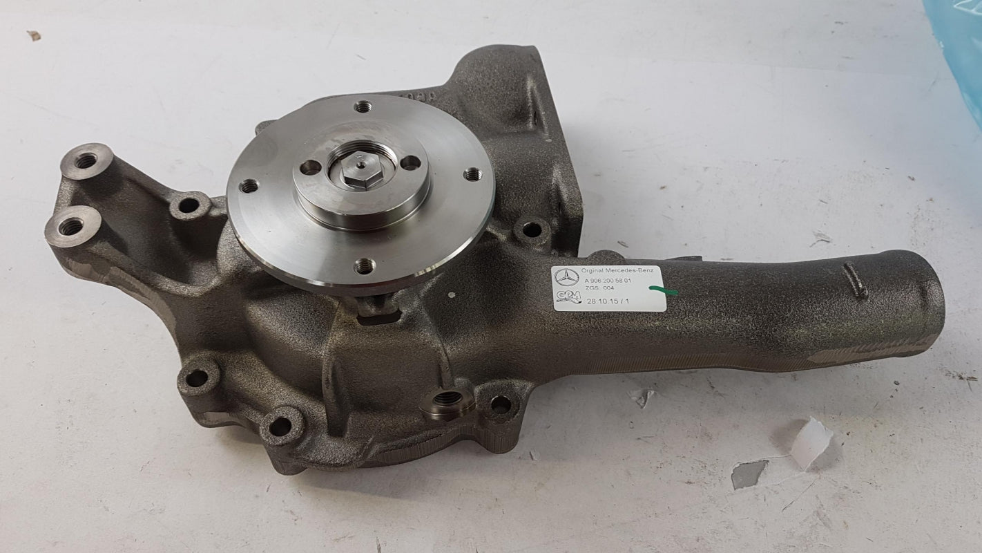 Original OE MERCEDES-BENZ Wasserpumpe A9062006101