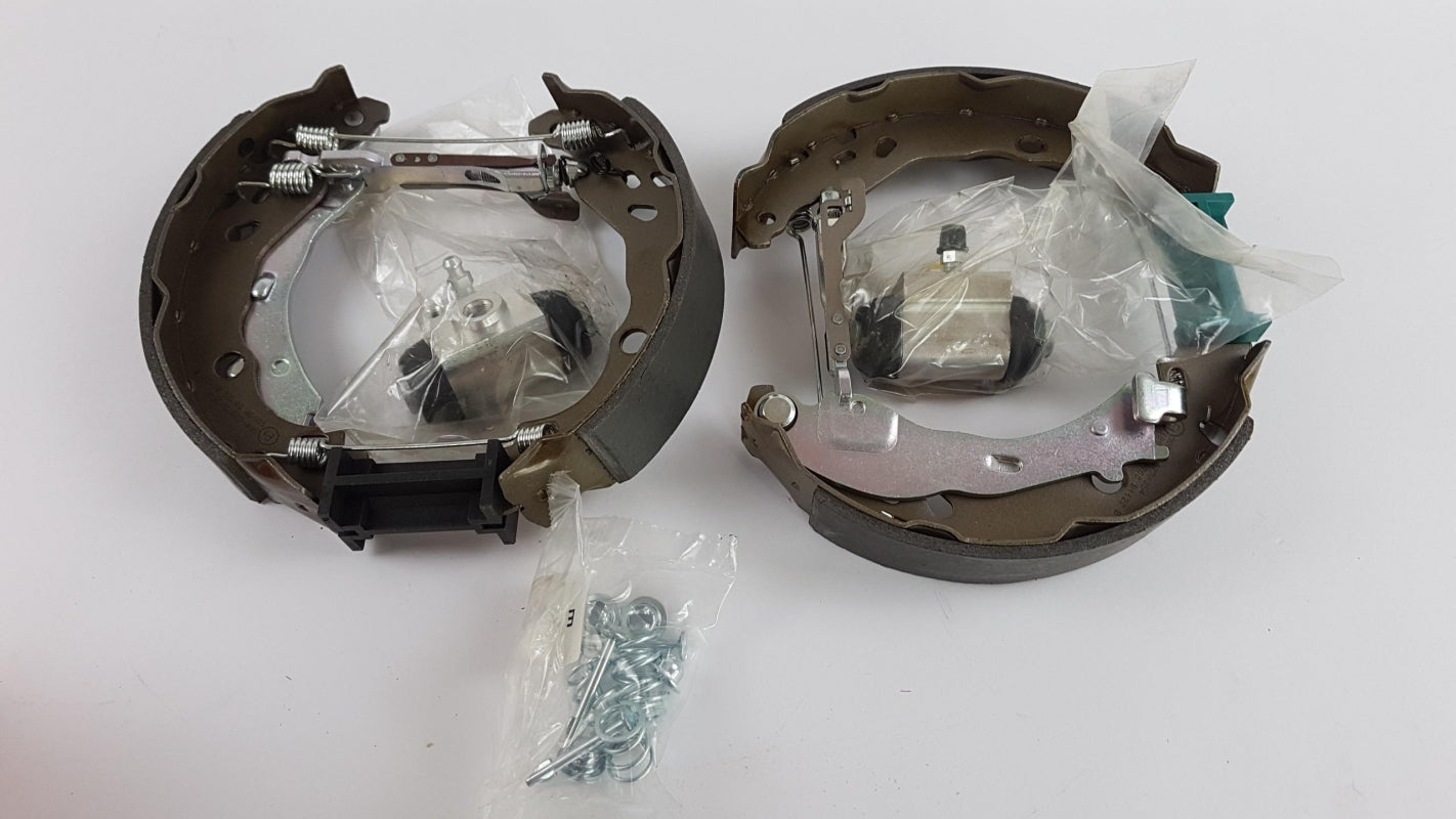 Original OE Peugeot Bremsbackensatz 1611451080