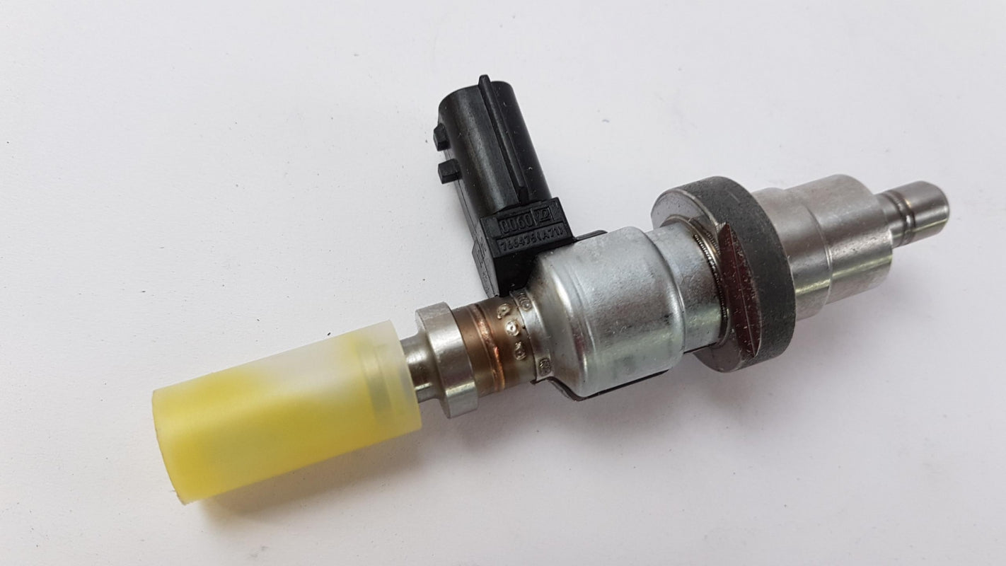 Original OE RENAULT Injektor 8200766475