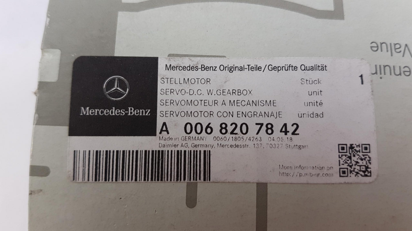 Original OE MERCEDES-BENZ Klimaanlage Stellantrieb A0068207842