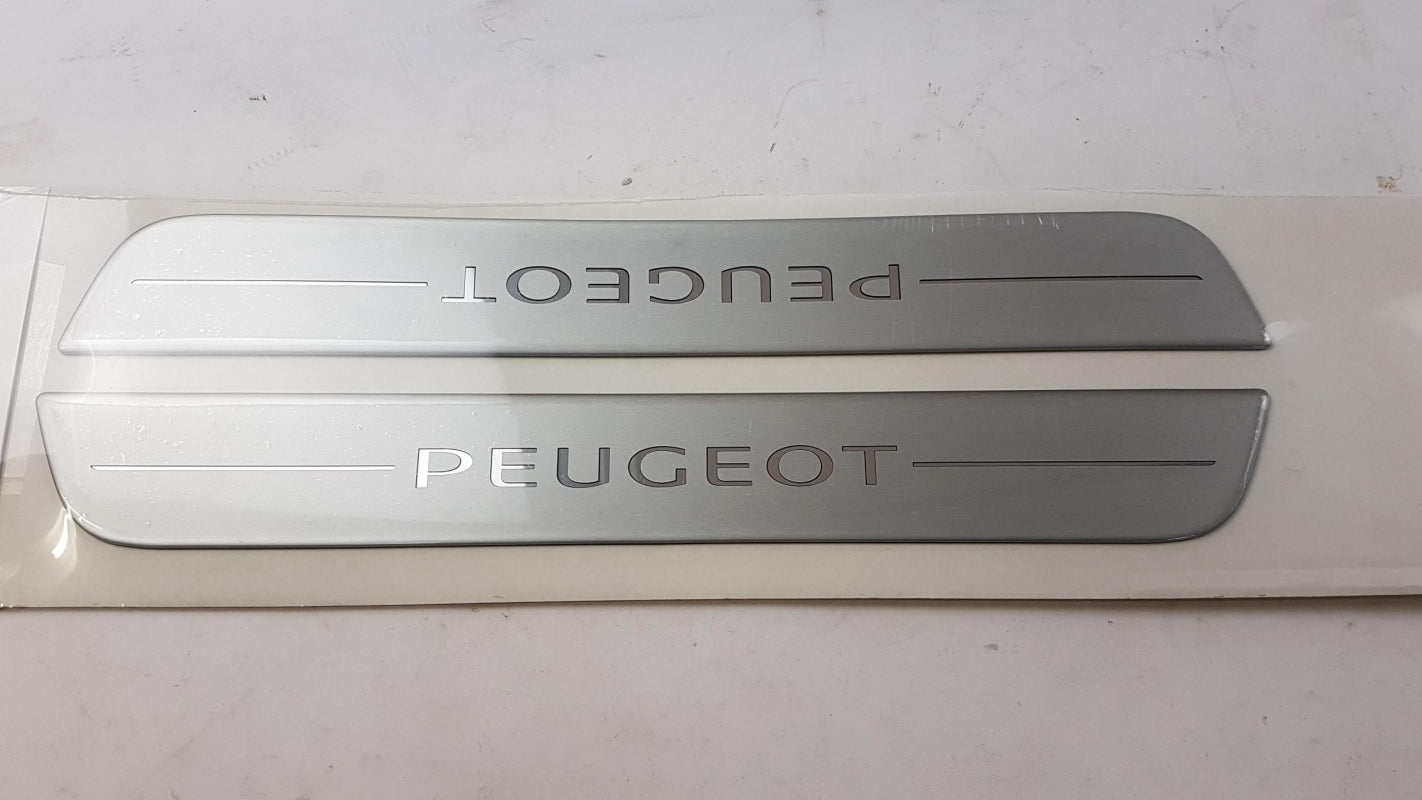 Original PEUGEOT 4008 206 Einstiegsleistensatz (2 Stück) Aluminium 1607555880