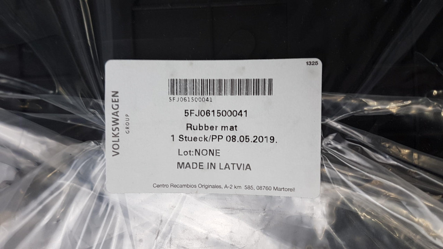 Original SEAT Tarraco Gummi Fußmattensatz Schwarz (4 Stück) 5FJ061500041