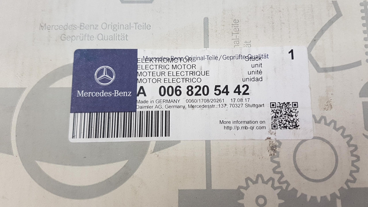 Original MERCEDES-BENZ W906 Sprinter Fensterhebermotor vorne links A0068205442