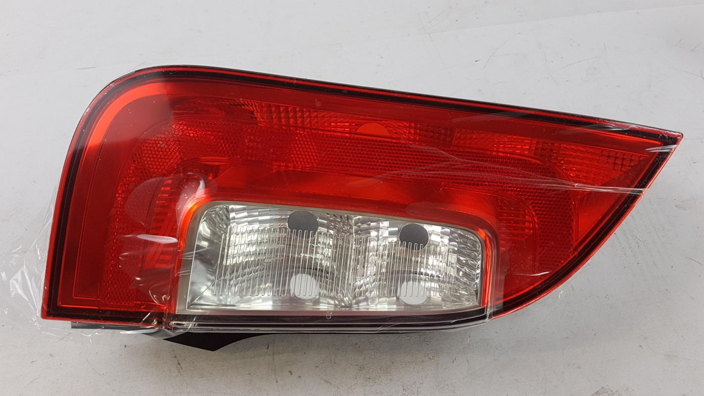 Original OE Volkswagen Heckleuchte 1ST945111D
