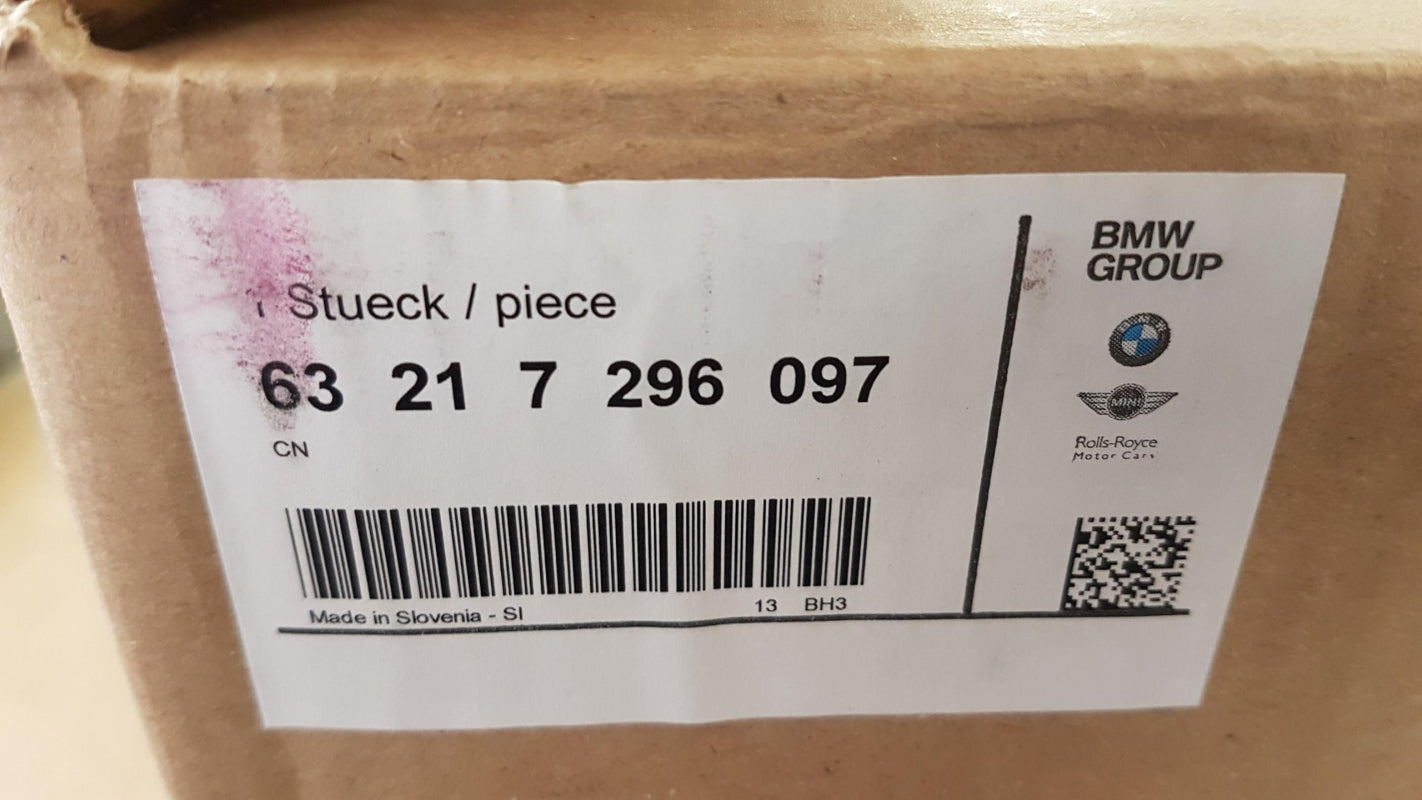 Original BMW 4er F32 F82 M4 F36 F33 Heckleuchte Seitenwand Links 63217296097