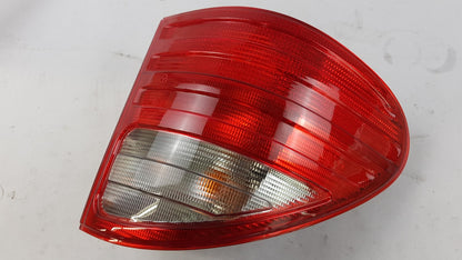 Original OE MERCEDES-BENZ Heckleuchte A2108204764